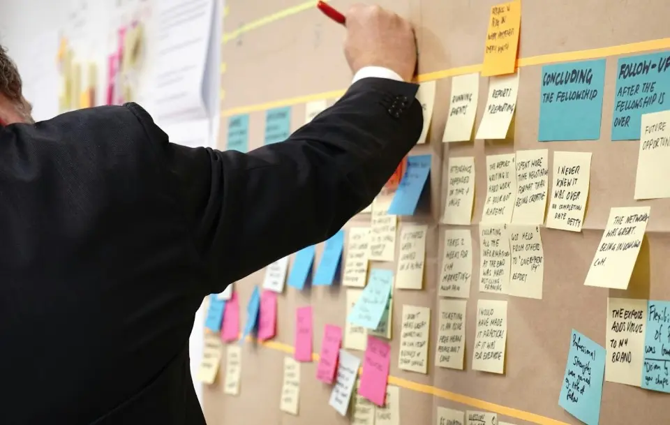 How Knowledge Management Platforms Help With Efficient Collaboration and Information Sharing