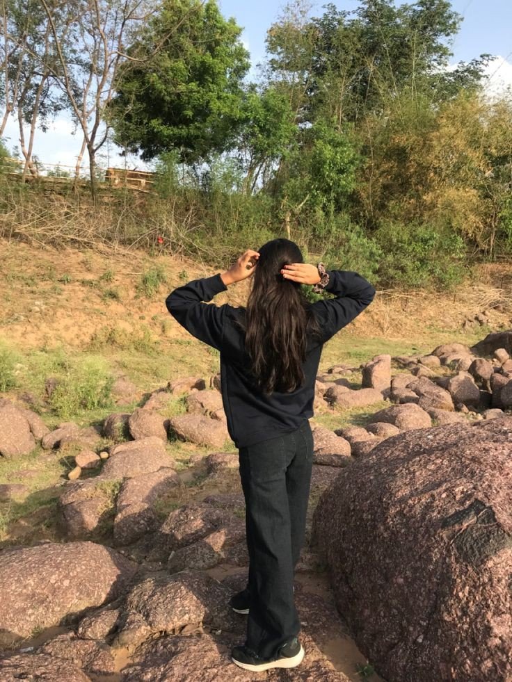 aesthetic dp dark girl