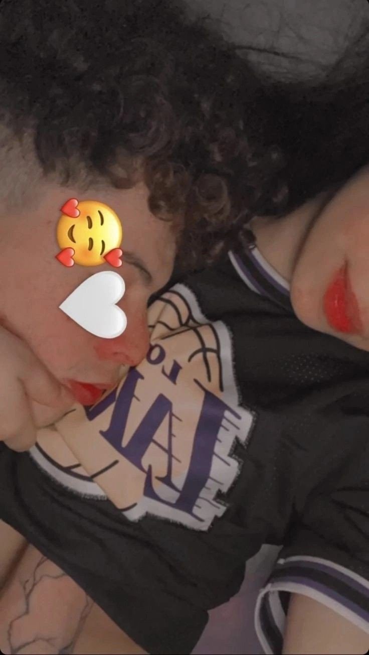 anime couple dp for whatsapp half half