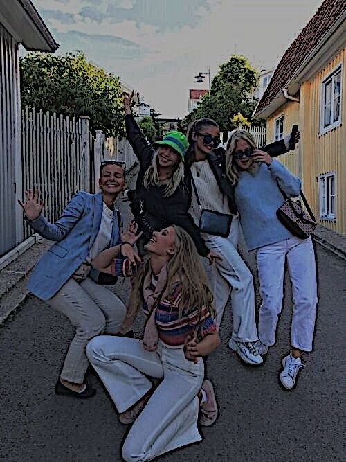 bestie dp anime girl