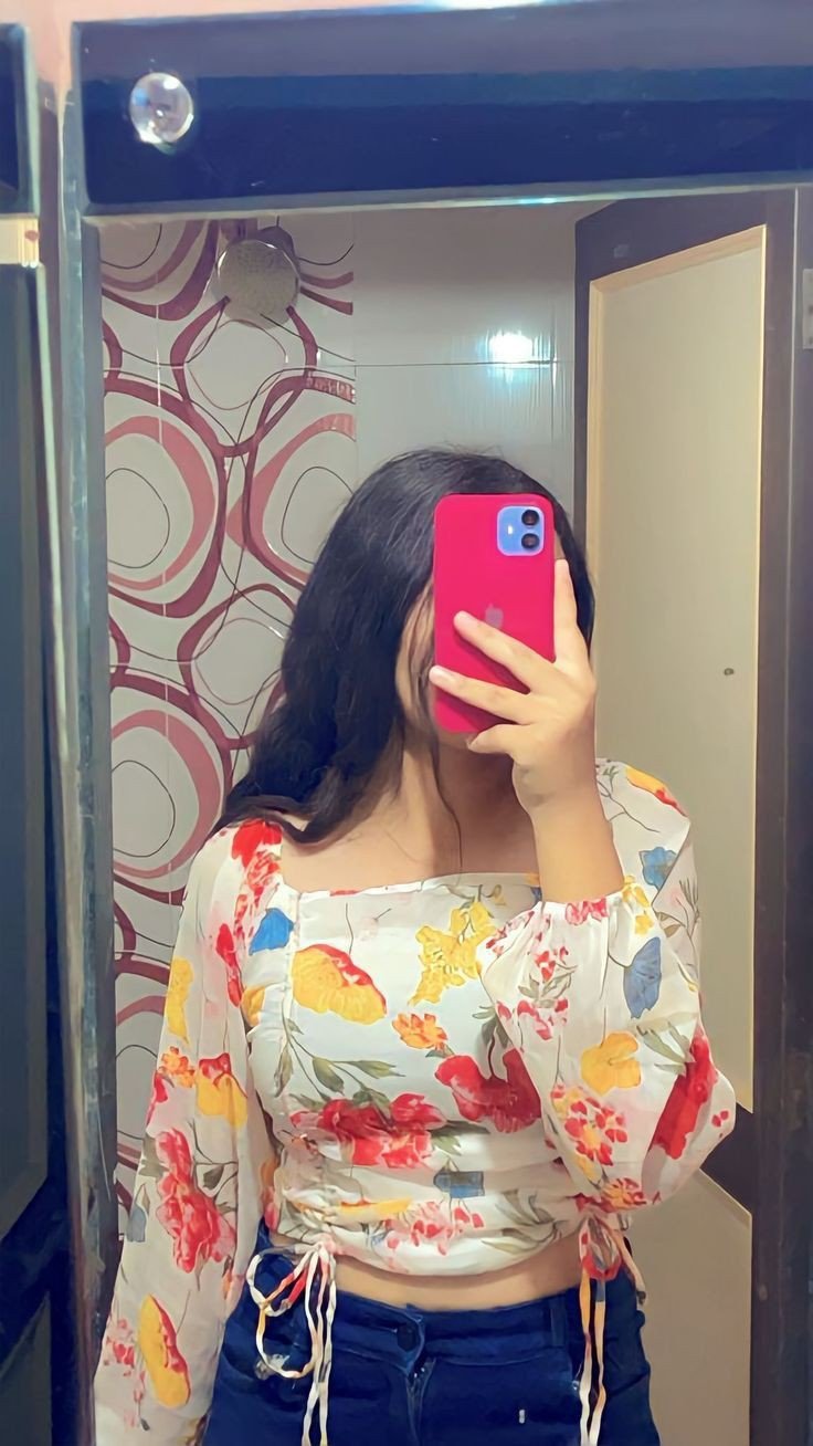 boy mirror selfie dp for instagram