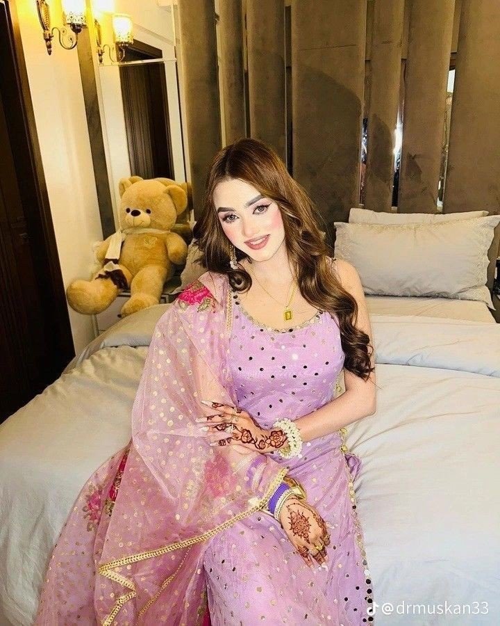 instagram girls dp cute girl attitude