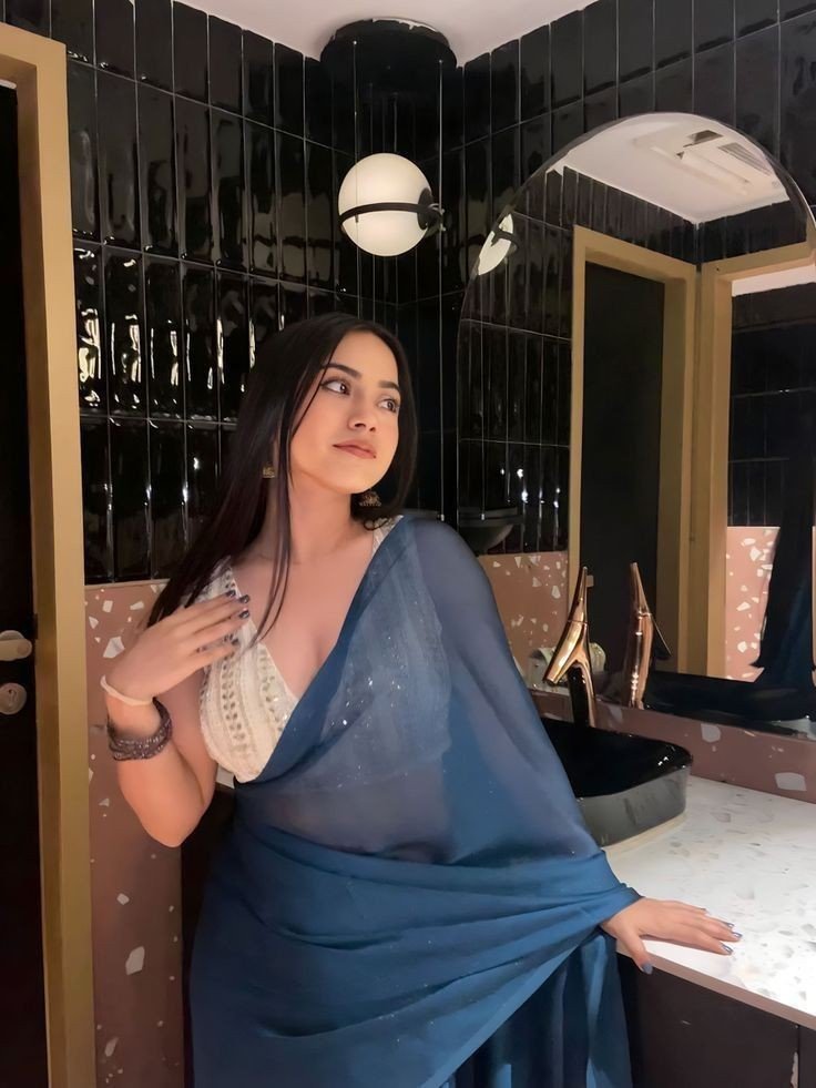 khubsurat ladki ki dp