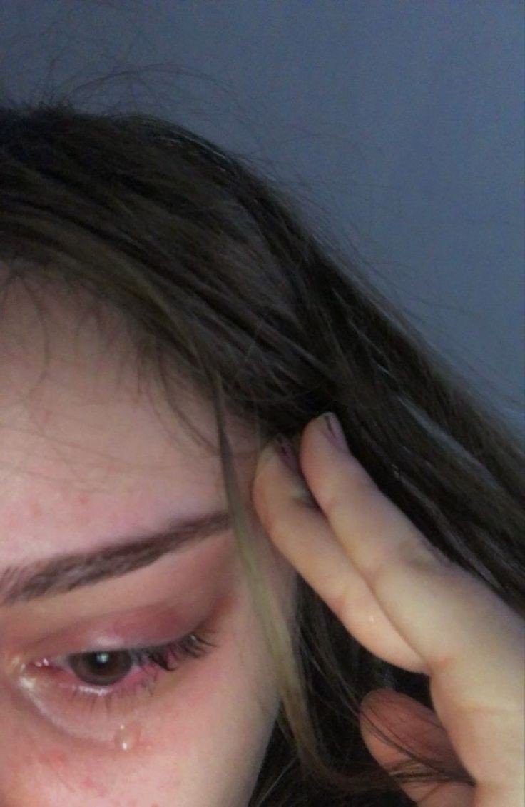 sad dp girl back side