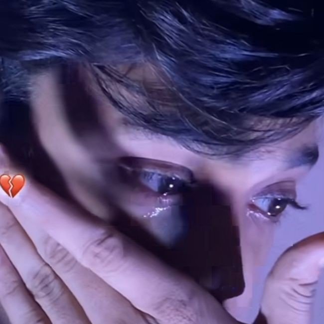 sad pfp black and white