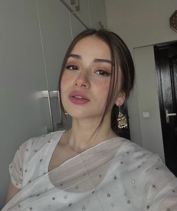 single girl dp download for whatsapp